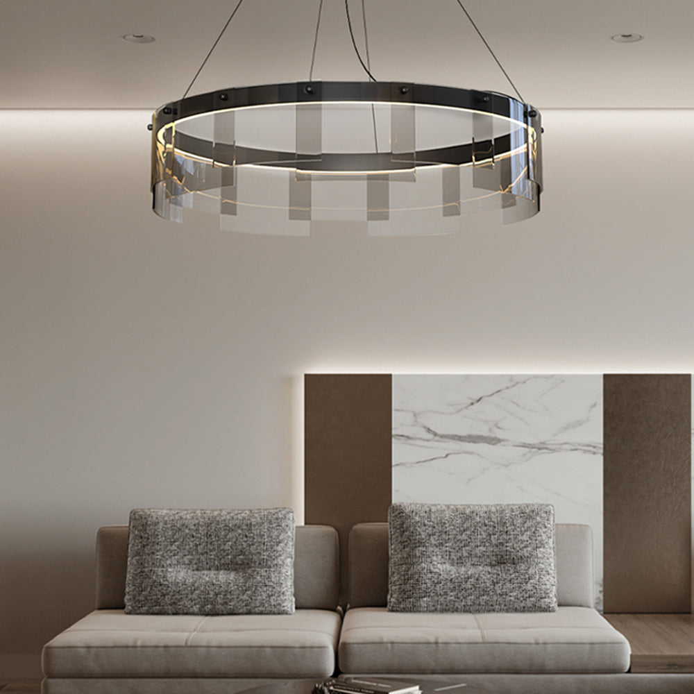 Suspension anneau métallique noir pour salons avec ambiance chaleureuse