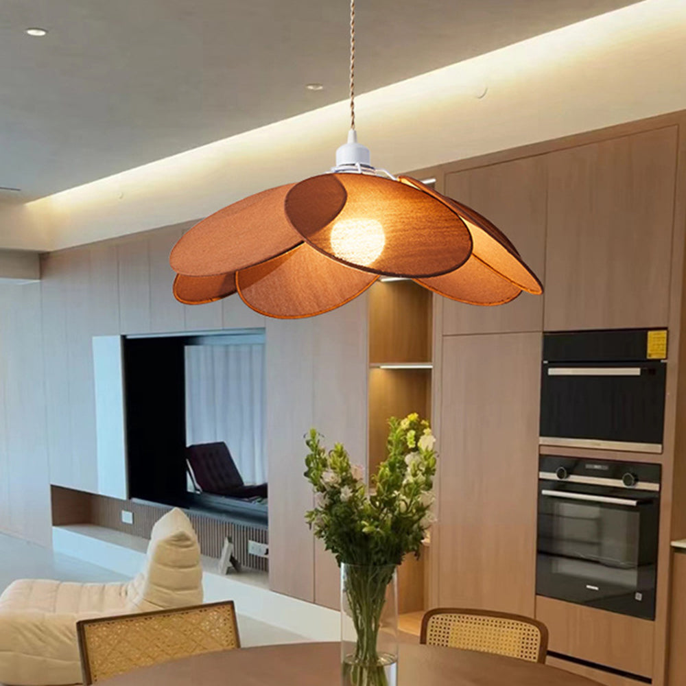 Elegante stoffen bloemen hanglamp voor warme gloed