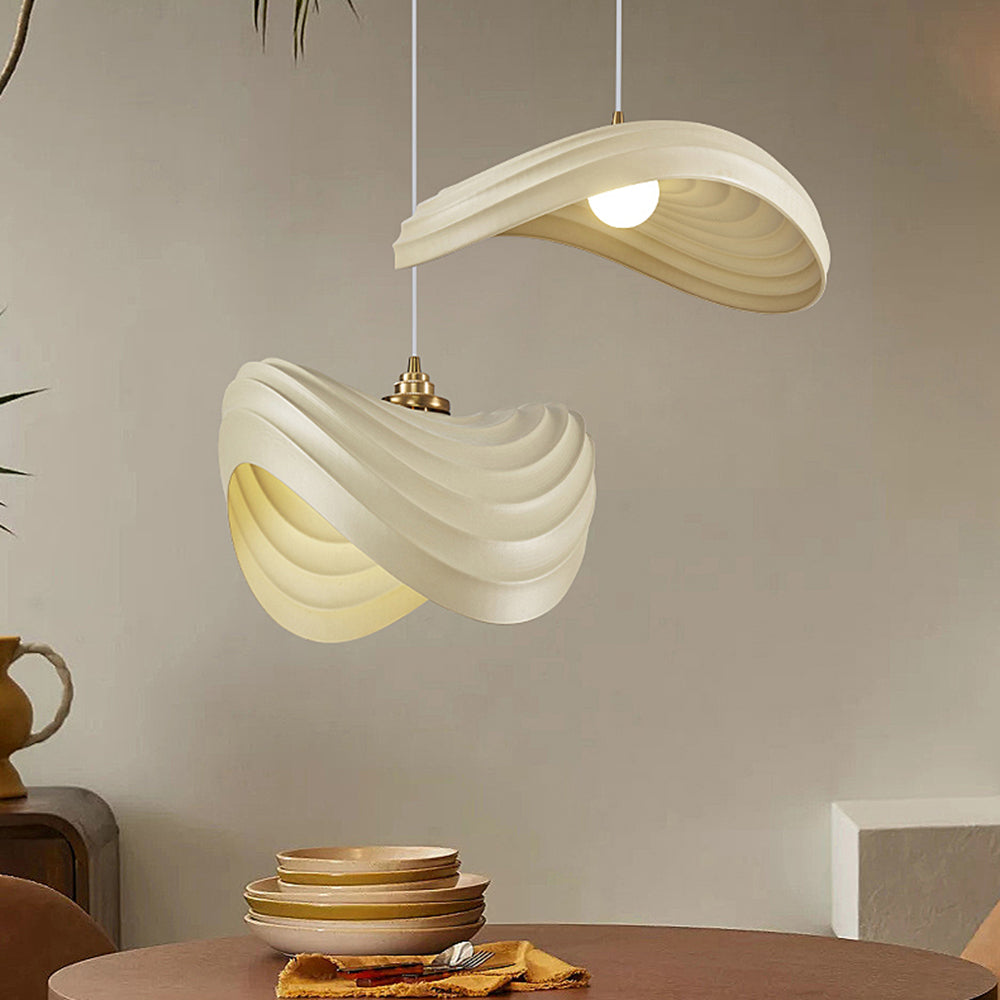 Suspension Ripple Wabi-Sabi : lumière minimaliste en métal et résine