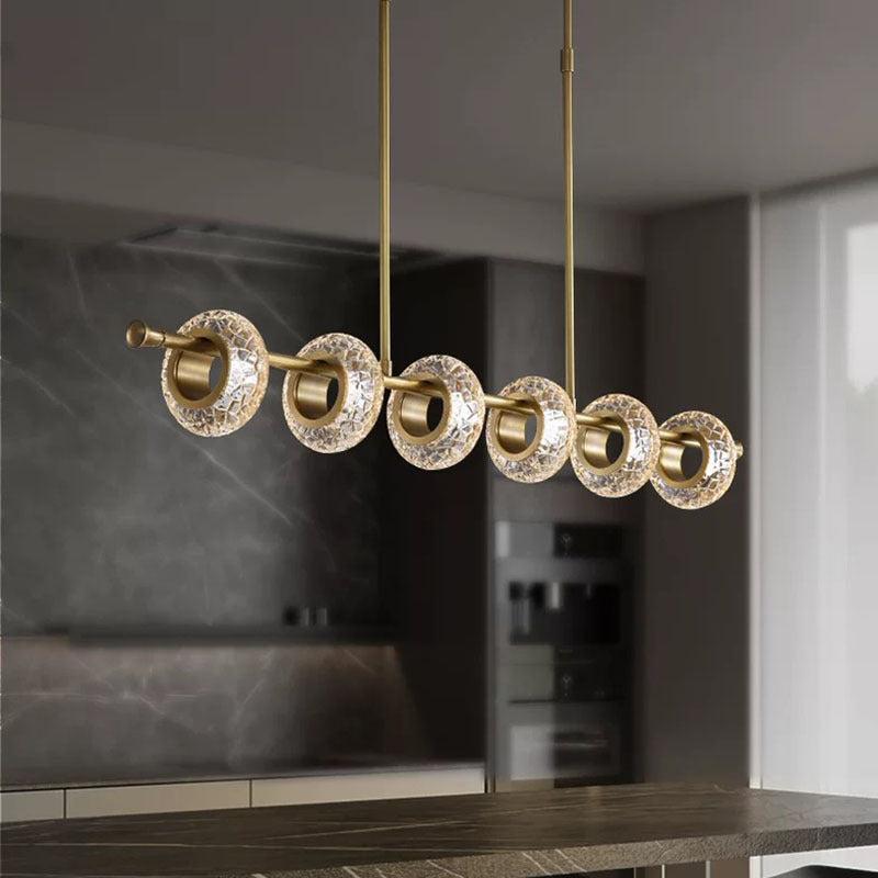 Gouden messing hanglamp met elegante gebarsten glazen kap