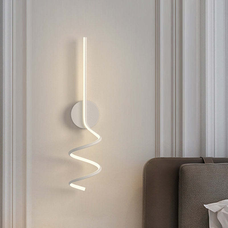 Spiralförmige LED-Kunst-Wandleuchte in mattem Schwarz und Weiß