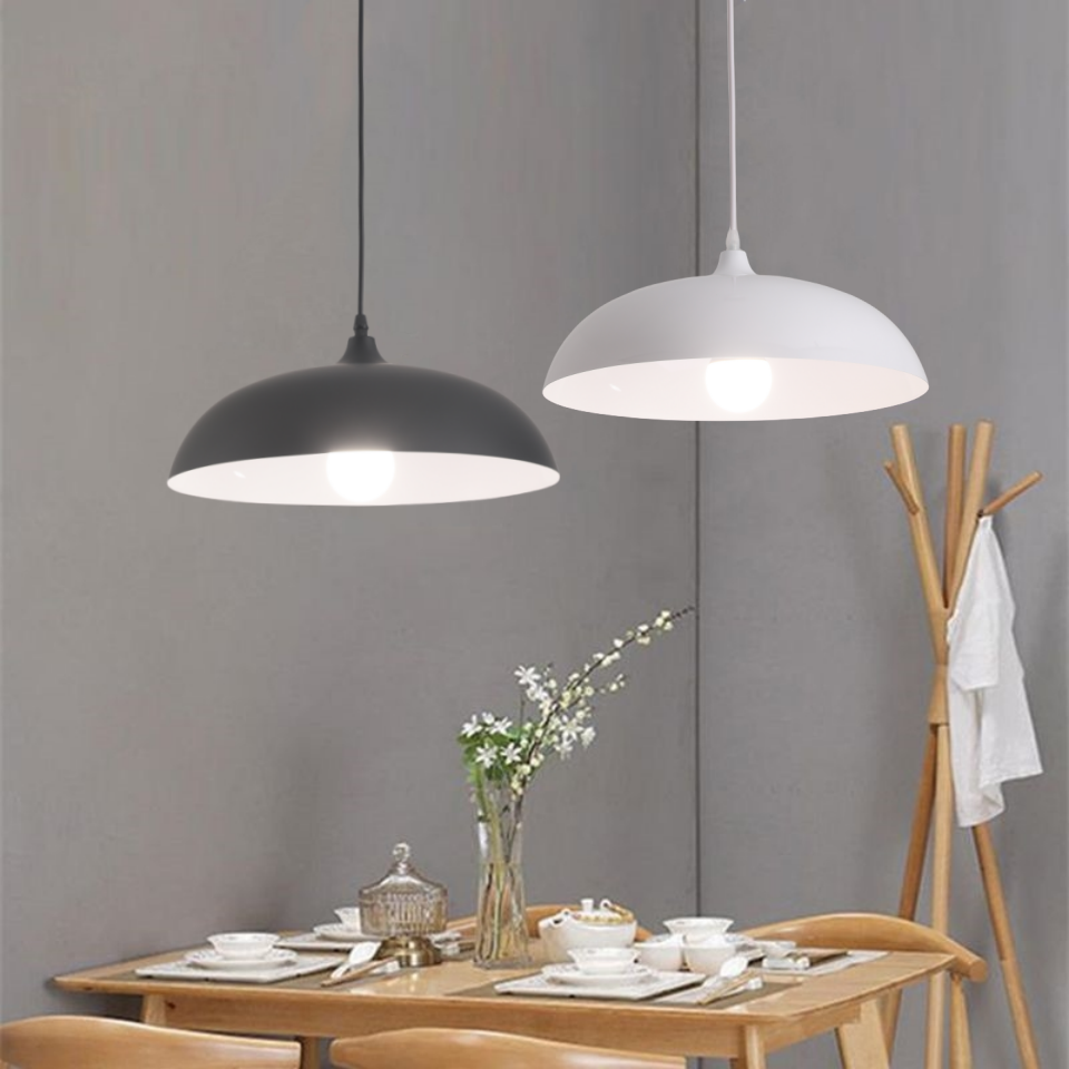 Kleurrijke koepel hanglamp voor moderne eetkamer