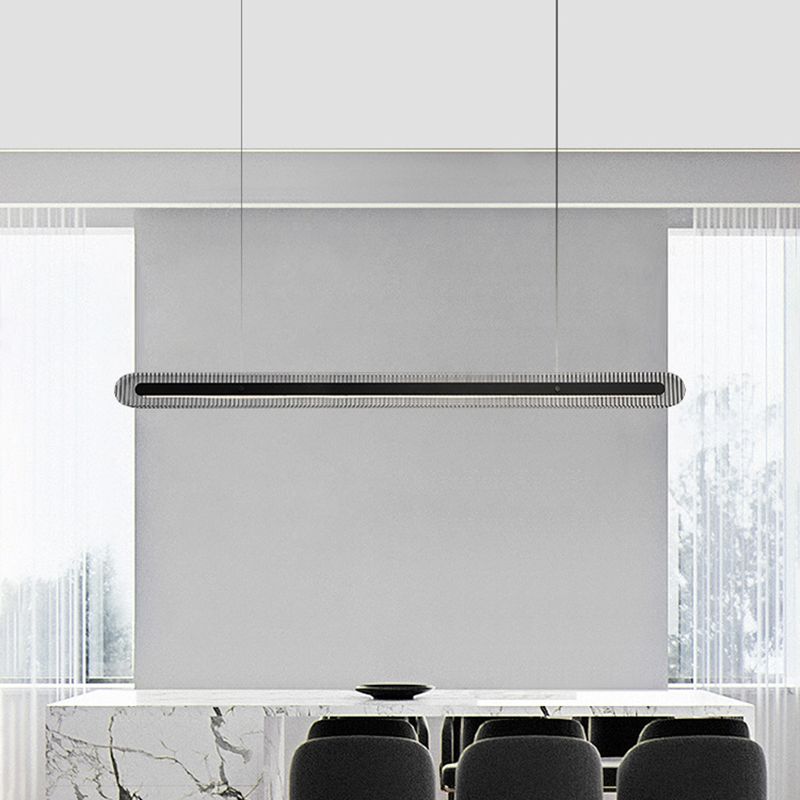 Lustre linéaire en métal noir pour salon minimaliste