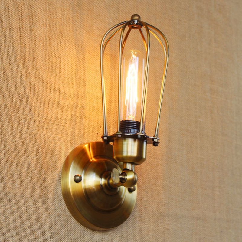 Applique murale vintage en fer avec finitions classiques pour usage intérieur dimmable
