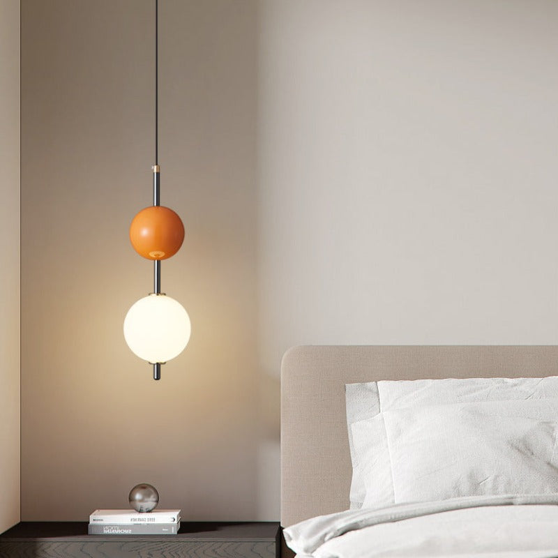 Lustre LED métal rouge pour ambiance chaleureuse