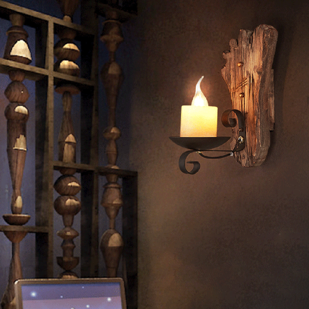 Gestützte Vintage Holz-Metall-Wandlampe für Schlafzimmer