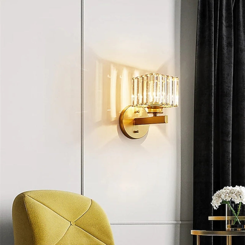 Applique murale Lumina en cristal et métal avec éclairage LED moderne