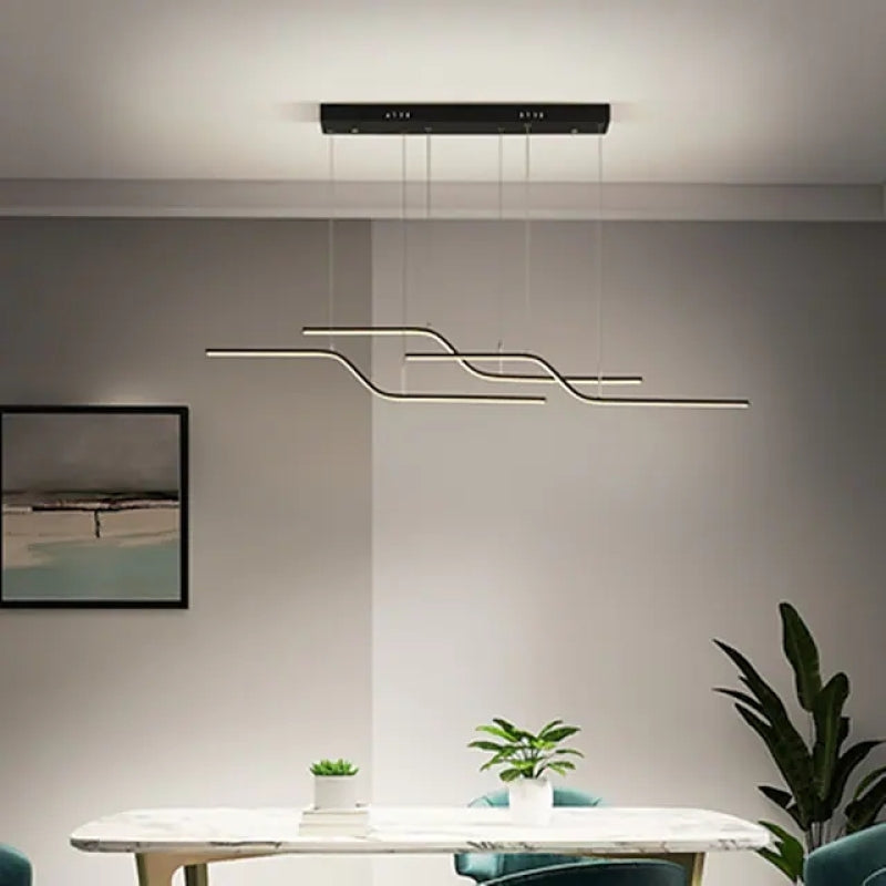 Suspension géométrique minimaliste à trois lumières pour salle à manger
