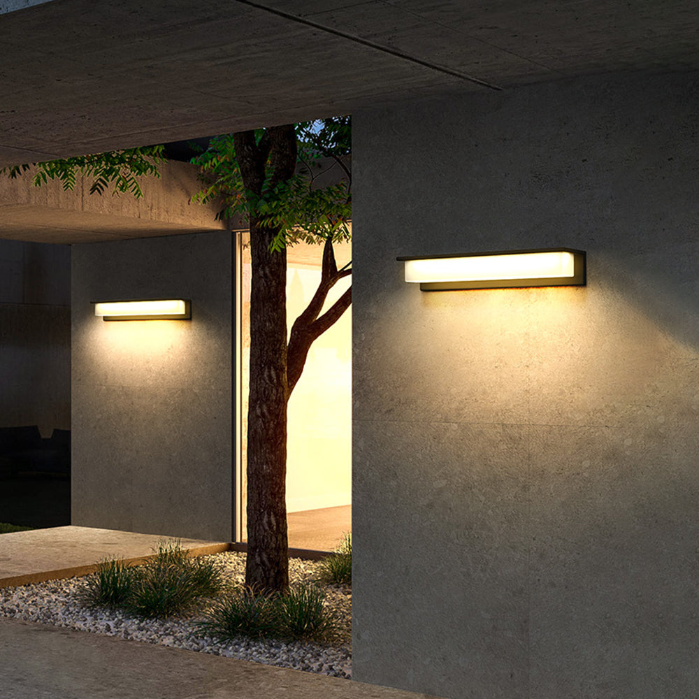 Applique murale extérieure rectangulaire en métal noir LED solaire