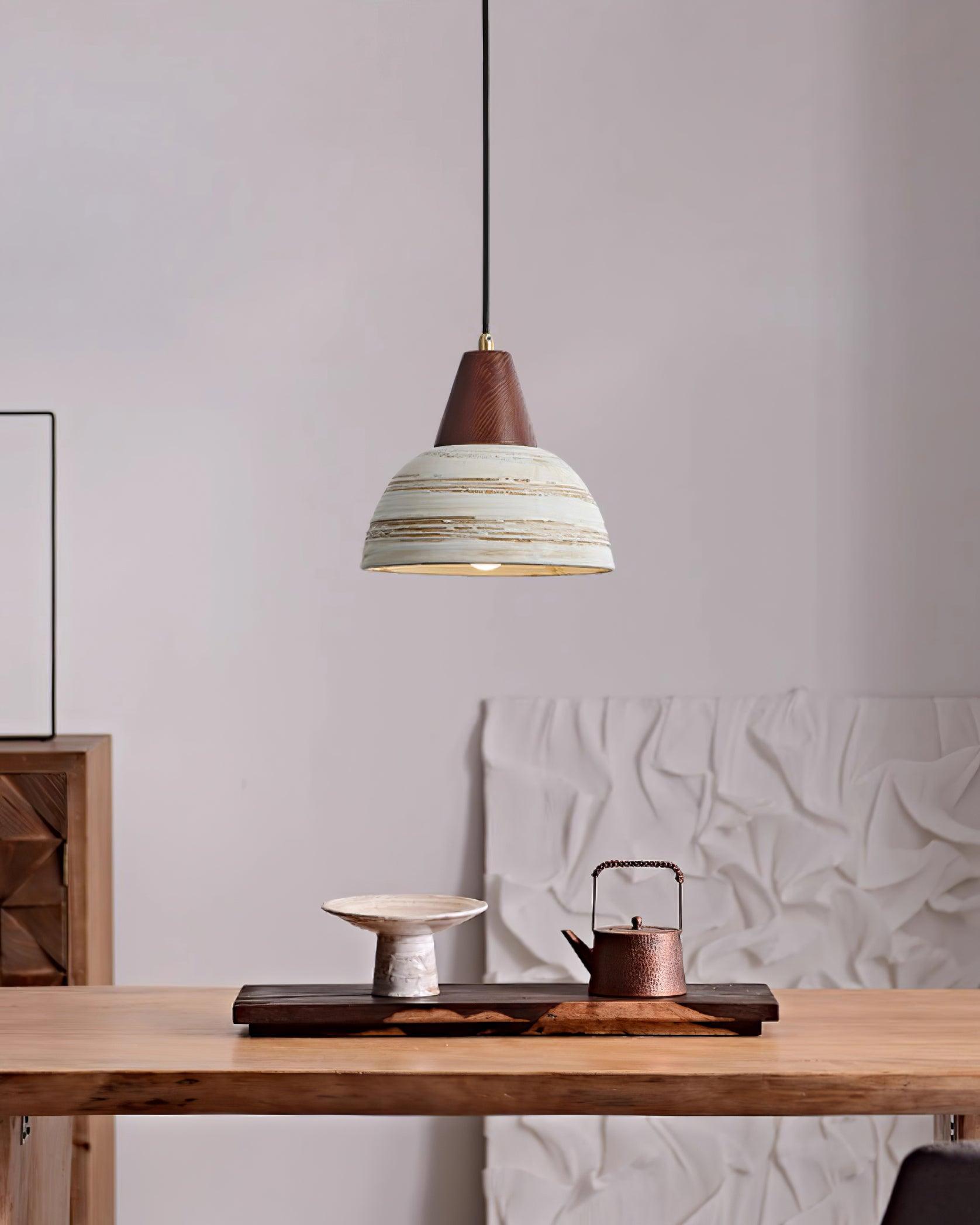 Lampe suspendue nordique avec lumière d’ambiance et abat-jour en céramique