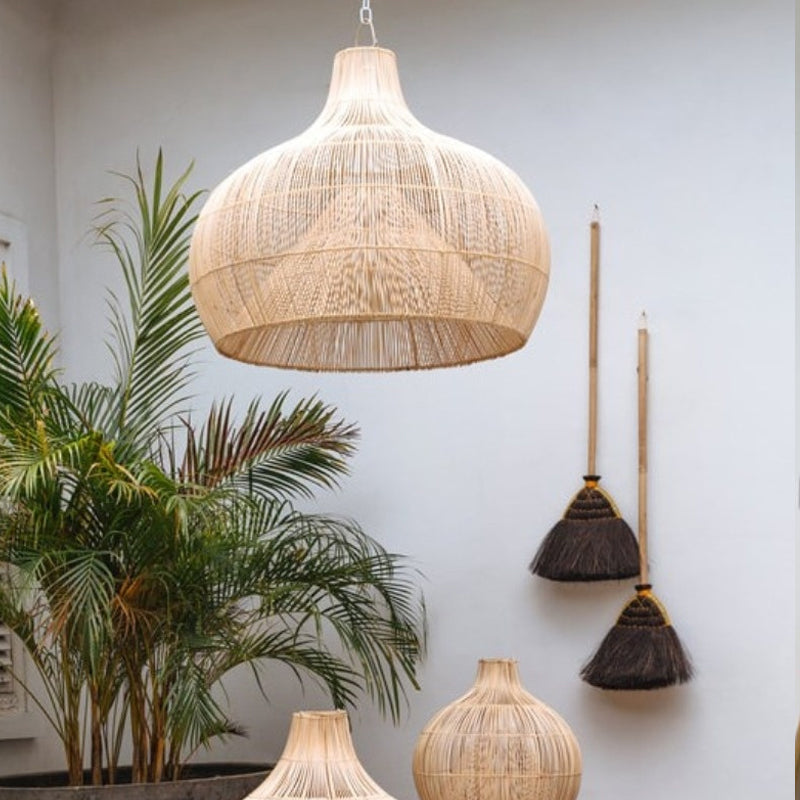 Lustre suspendu en rotin vintage fait main pour salon intérieur