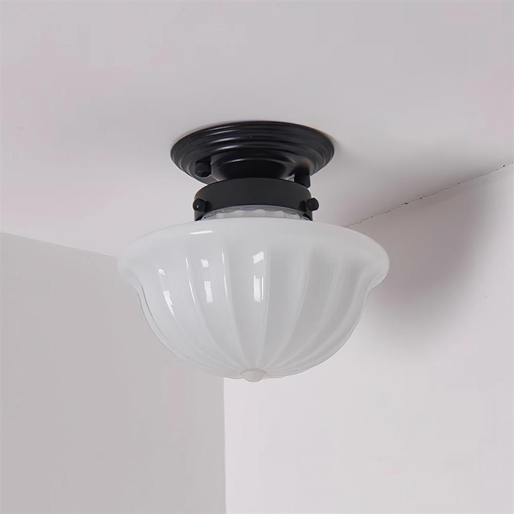 Plafonnier vintage en verre opale, dimmable avec dôme métallique noir