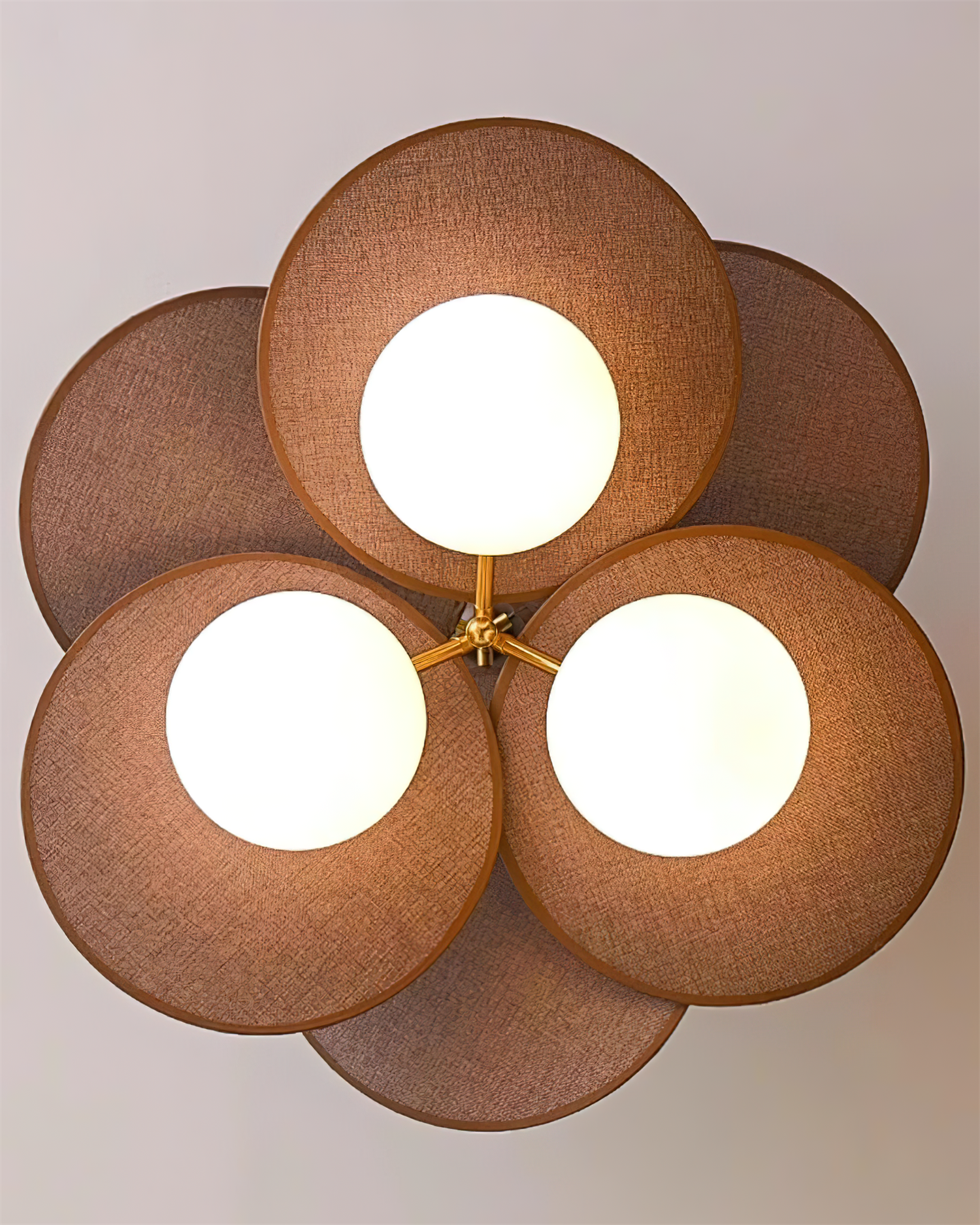 Plafonnier triple tête en bois de noyer avec douille E14