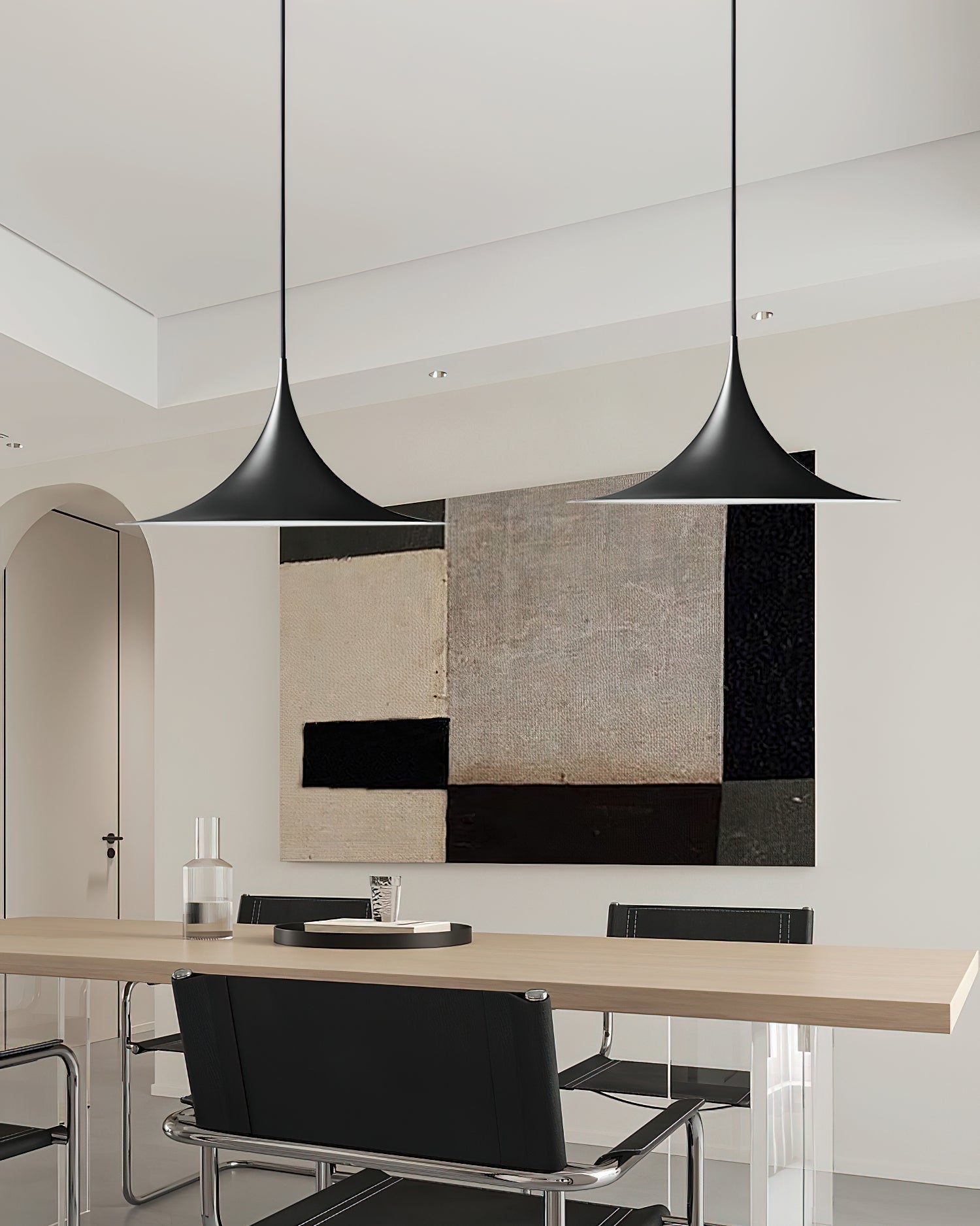 Lampe suspension avec col fin pour un éclairage élégant de salle à manger