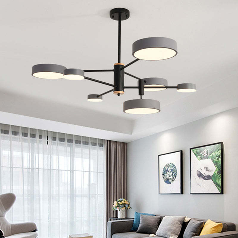 Elegante hanglamp met metalen frame voor warme gloed