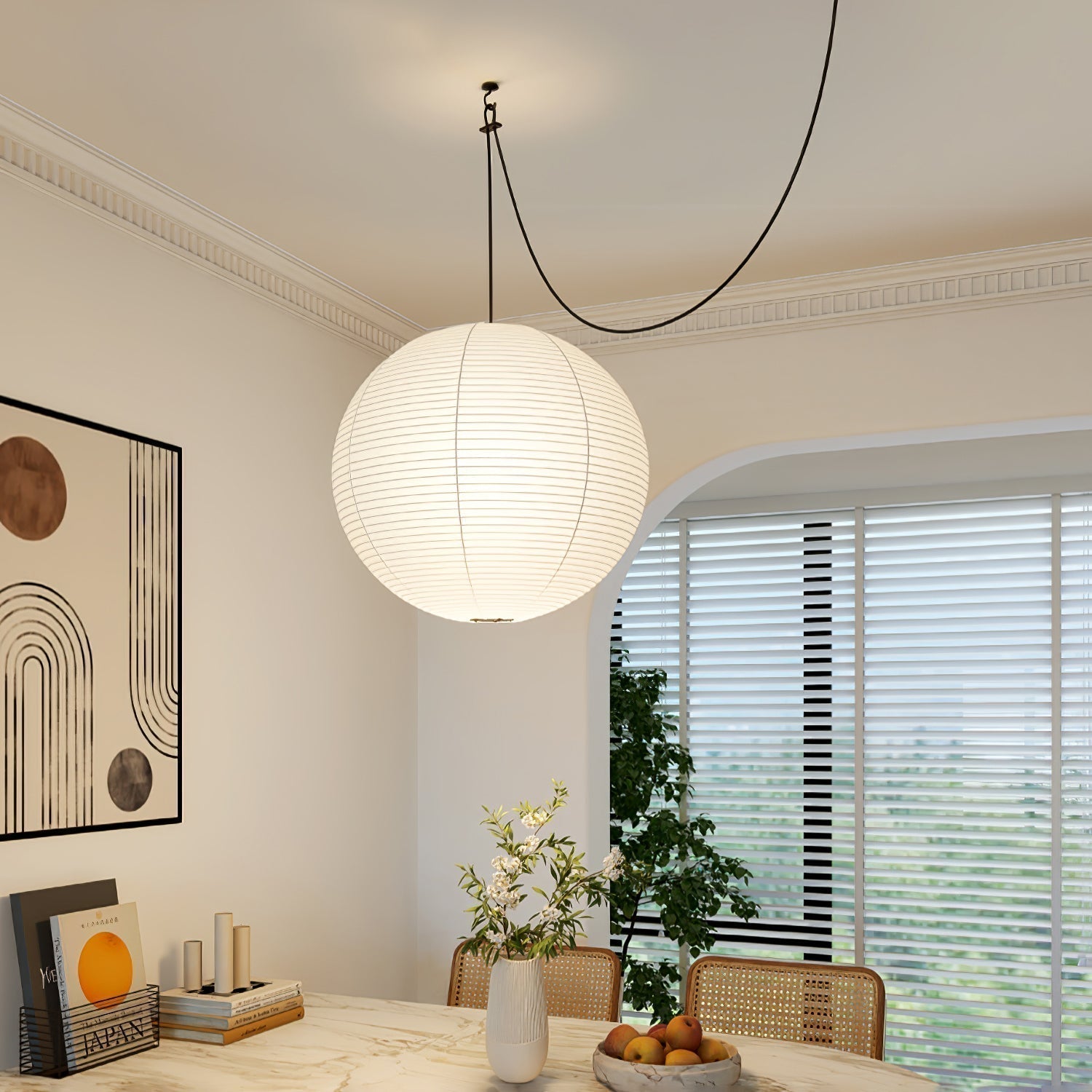 Suspension globe en papier WabiSabi avec lumière chaude