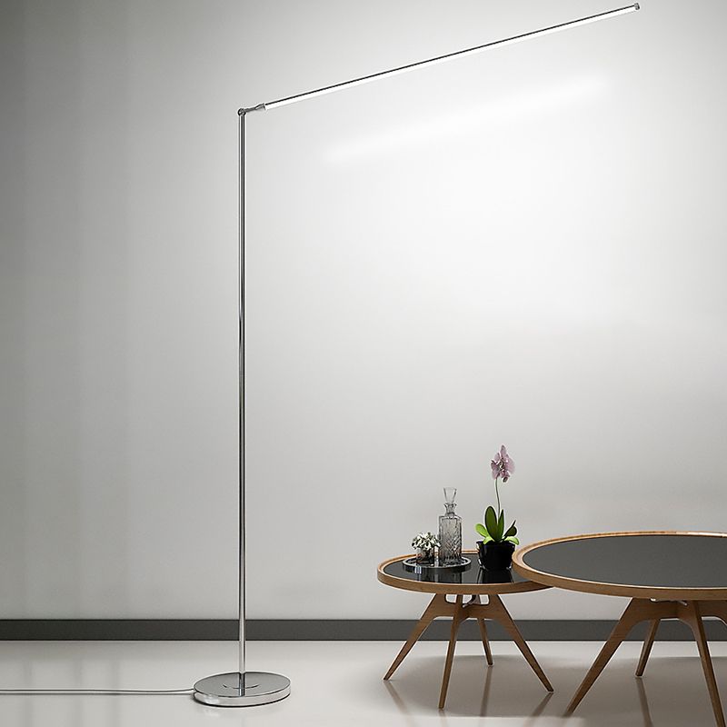 Lampadaire linéaire minimaliste Astra dimmable, deux finitions couleur