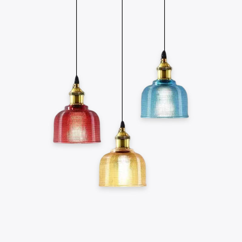 Suspension Art déco en verre coloré pour un éclairage ambiant intime  