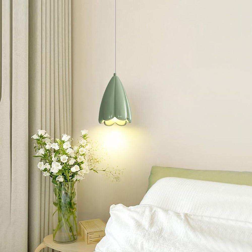 Suspension LED moderne en résine pour salons élégants
