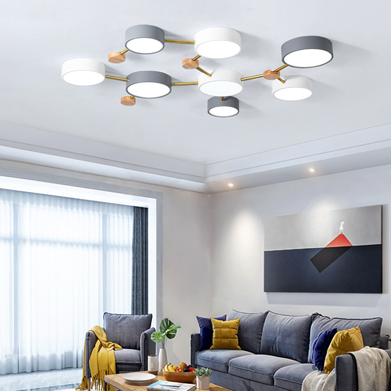 Plafonnier LED moderne avec accent bois pour salon et chambre