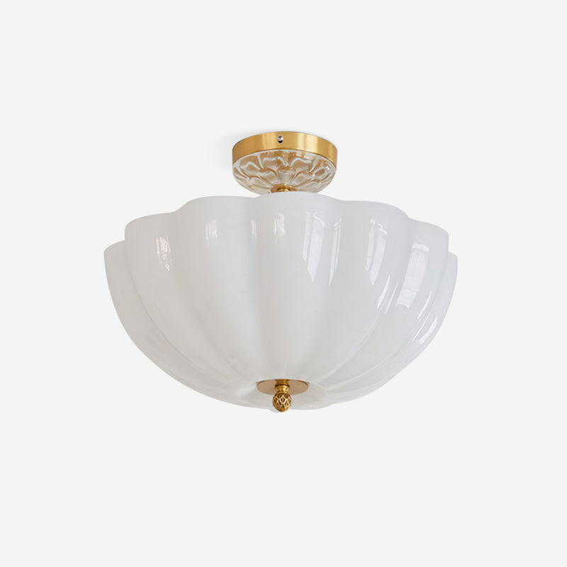 Plafonnier silhouette pétale en laiton et verre, style moderne