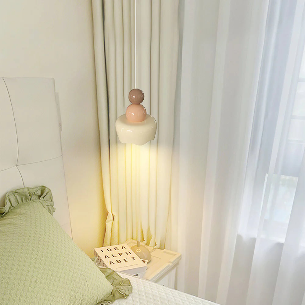 Suspension LED en résine crème pour ambiance chambre