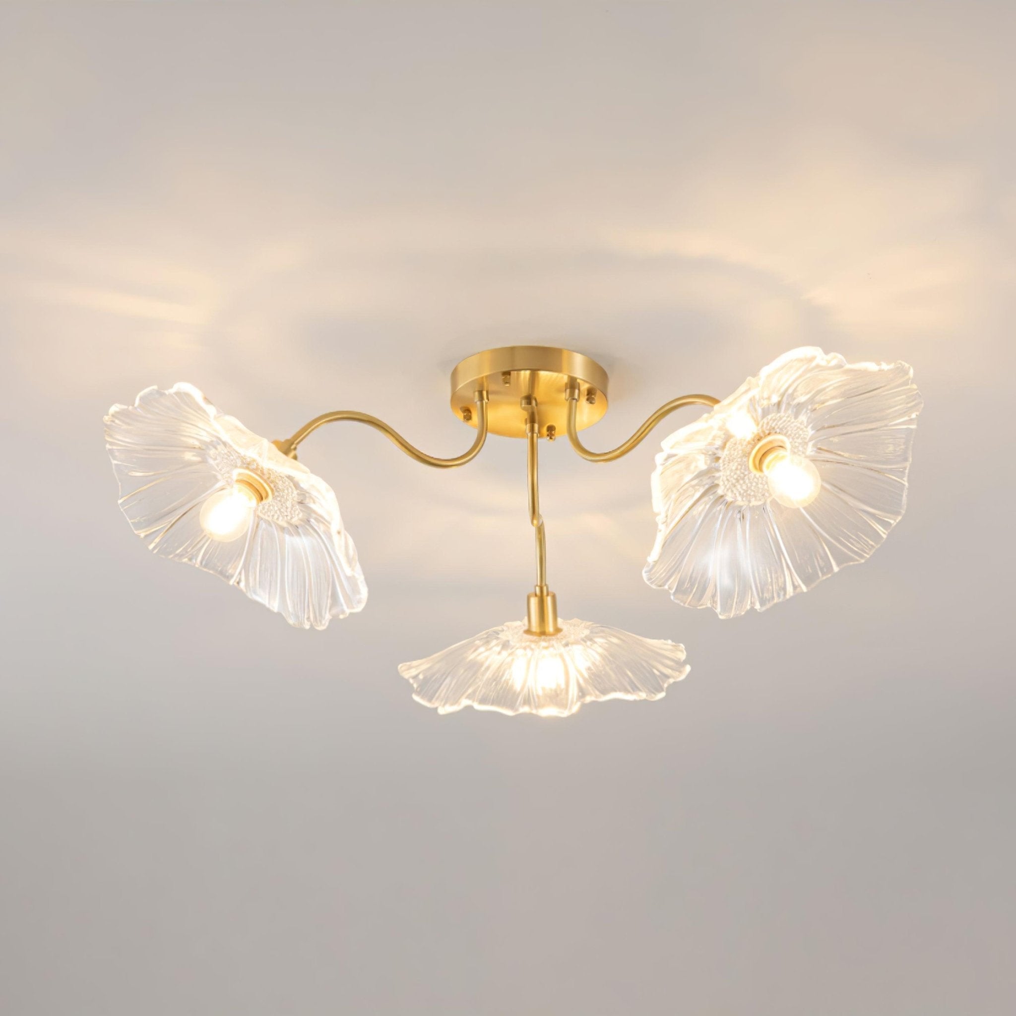 Solara Plafonnier en Verre Feuille avec Laiton Élégant - Neutralighting