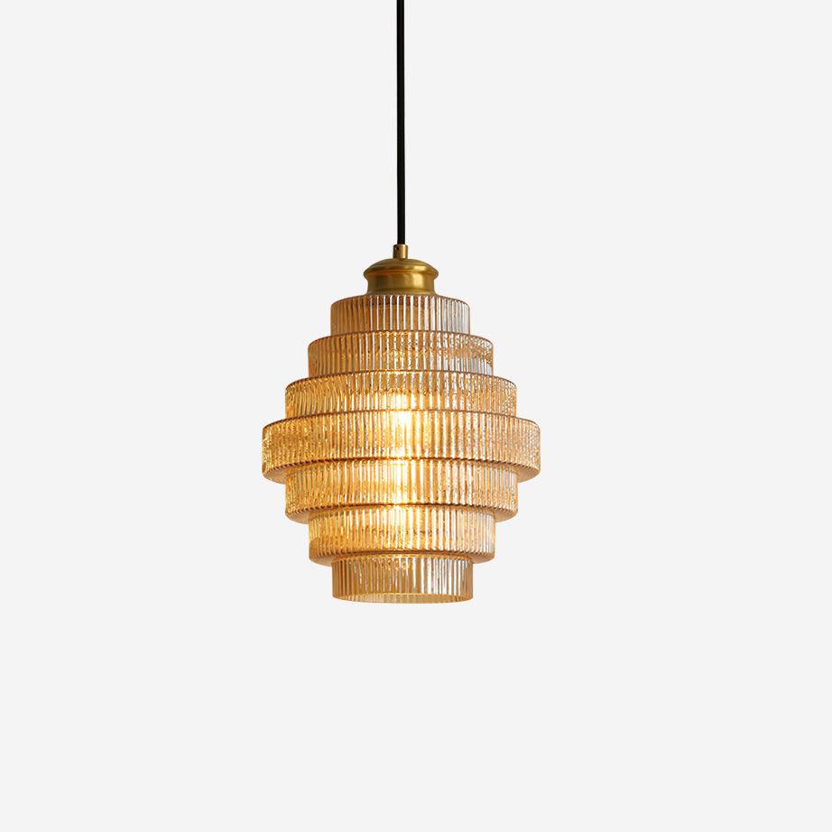 Lampe suspendue en verre à étages avec une lueur ambiante chaleureuse