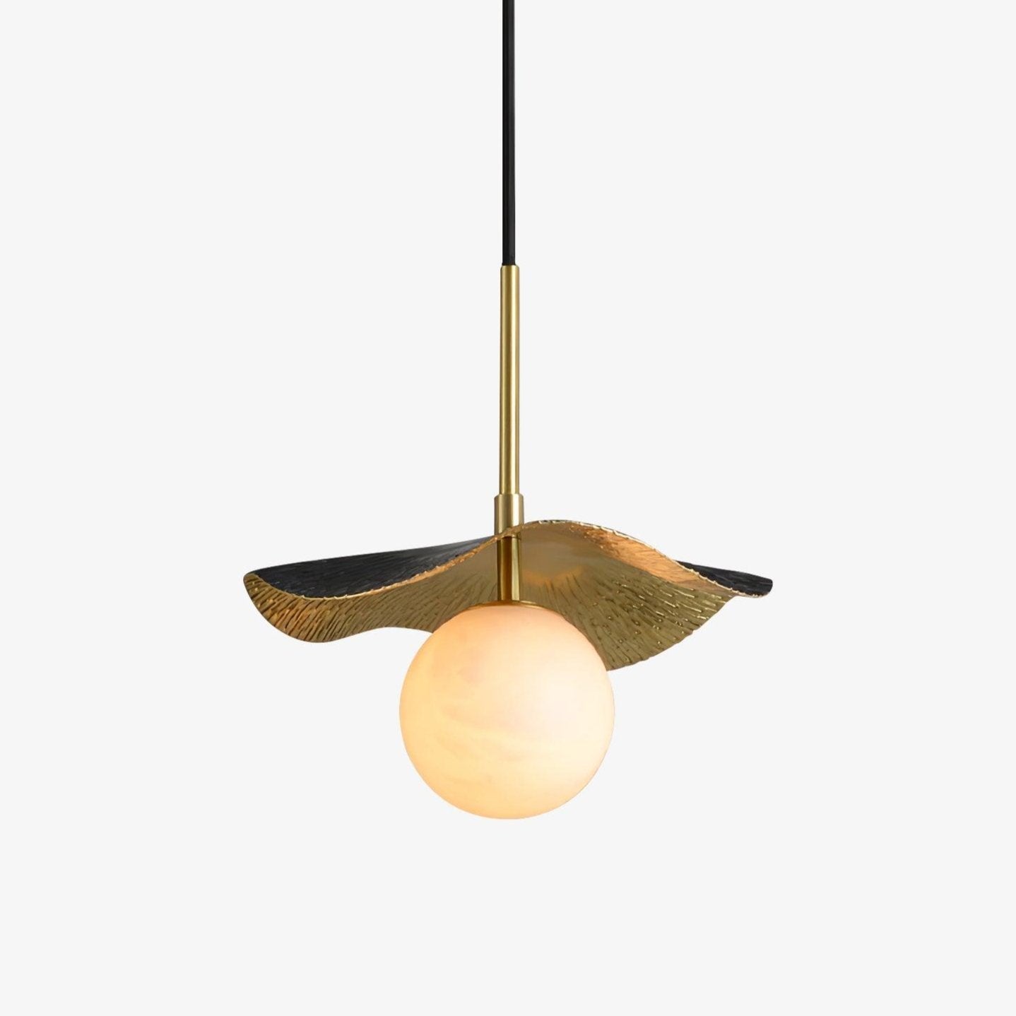 Suspension en albâtre feuillage, lumière douce élégante et moderne