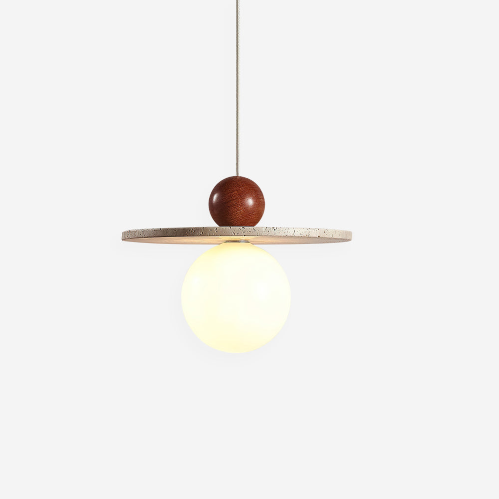 Suspension Marcio en travertin avec sphère en bois et lumière chaude