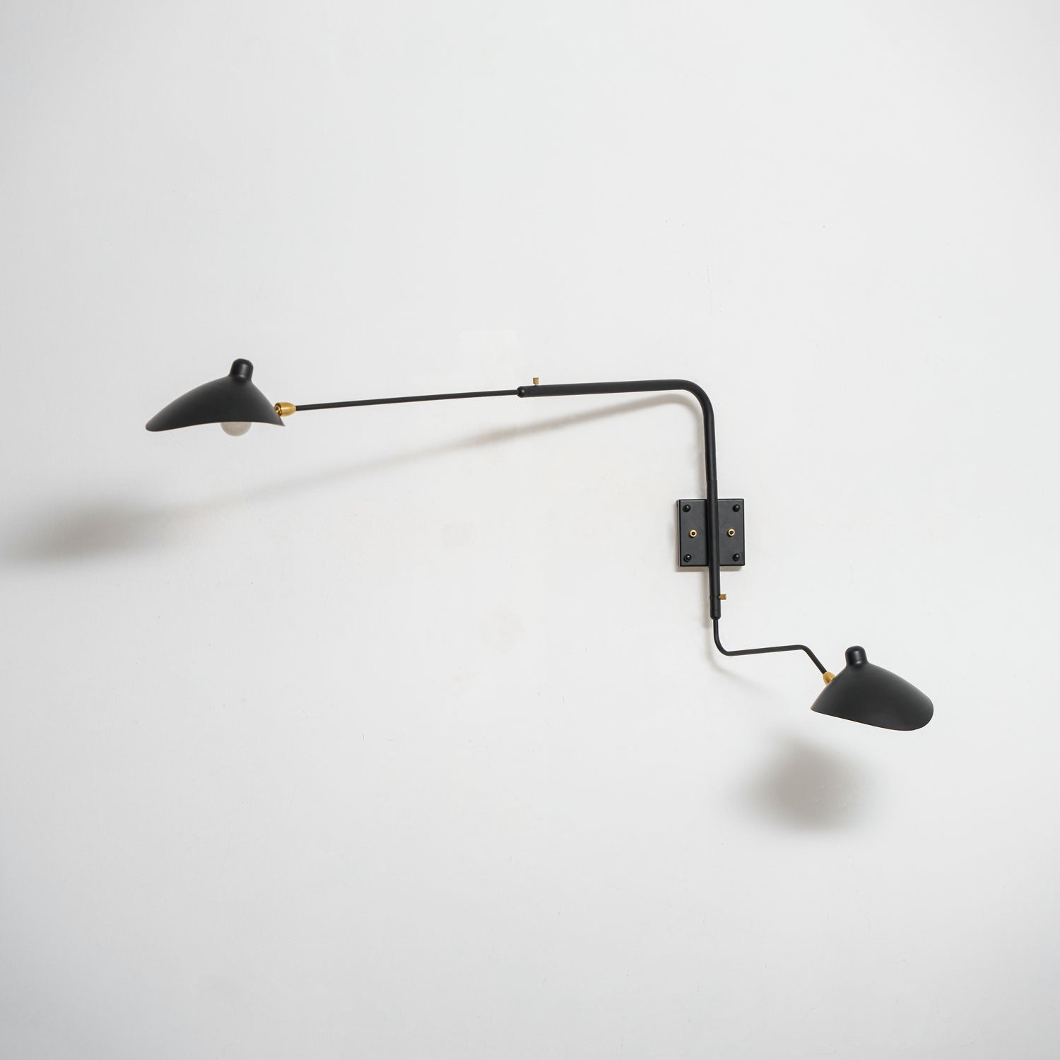 Lustra Applique Murale Élégante à Un Bras - Neutralighting