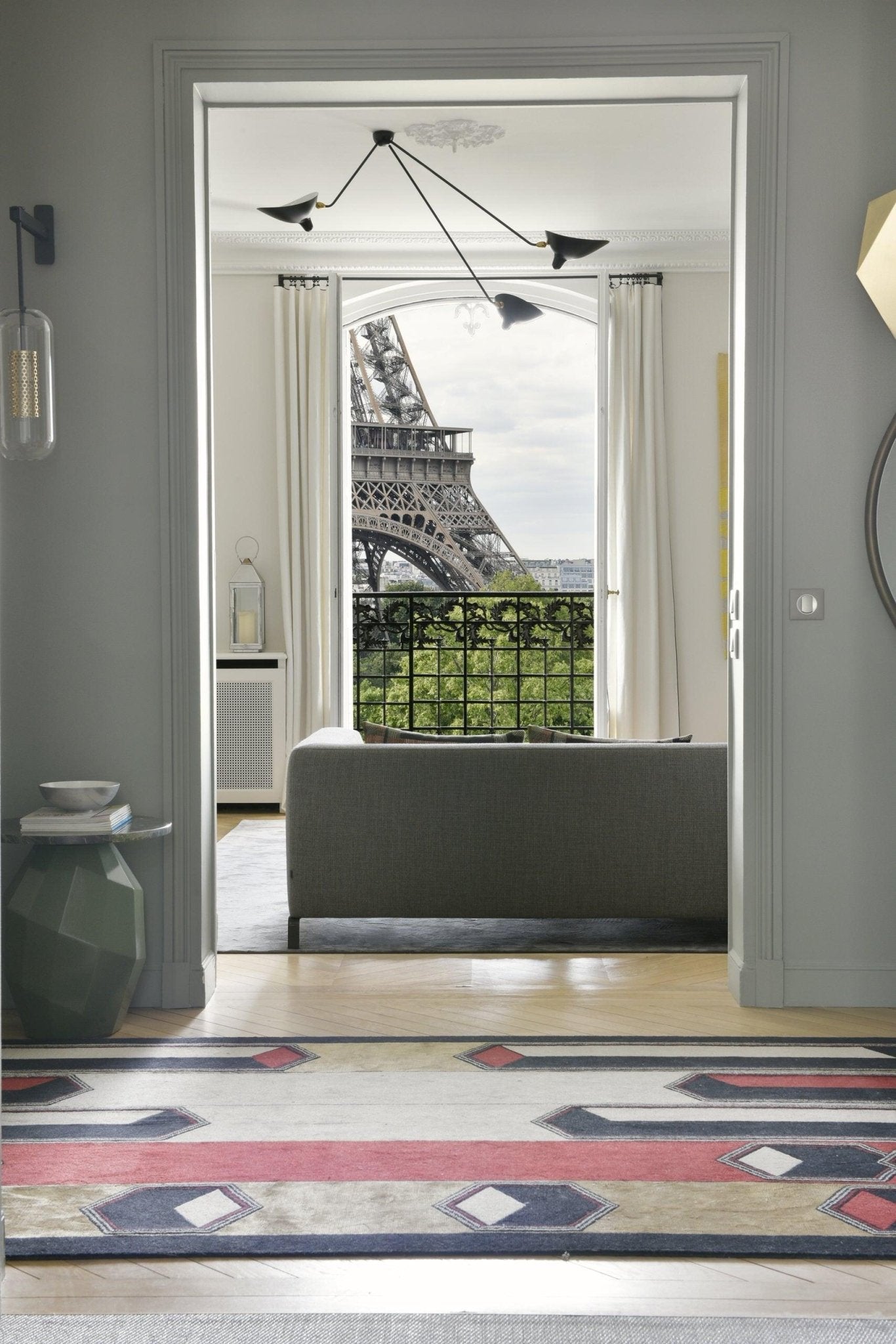 Solara Plafonnier Trois Bras Noir Sculptural - Neutralighting