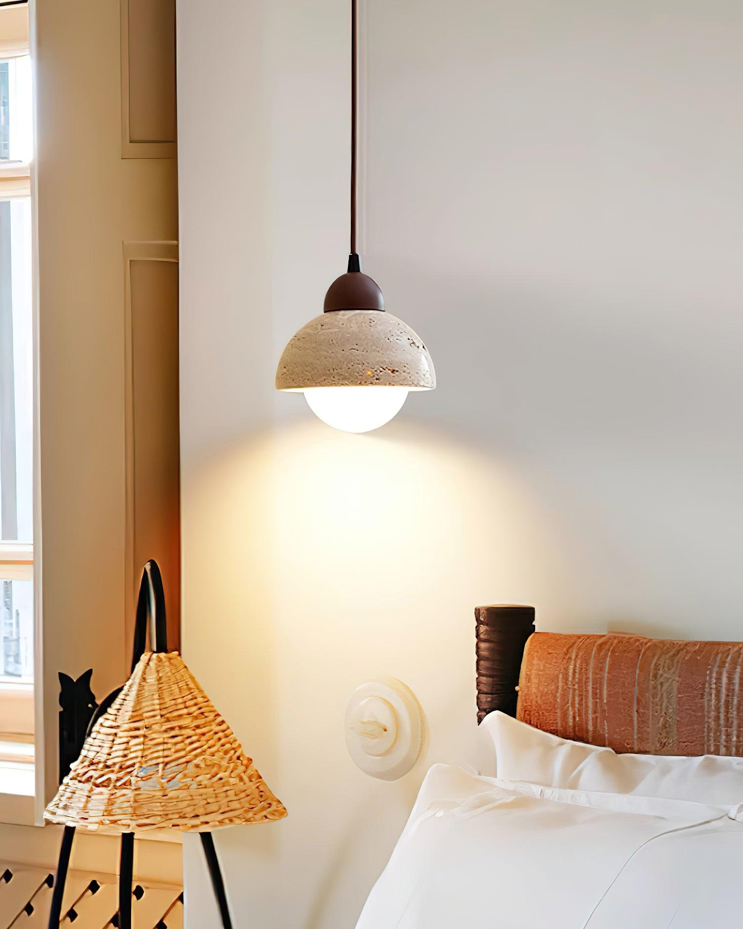 Lampe suspension avec dessus en bois pour une lueur ambiante chaleureuse