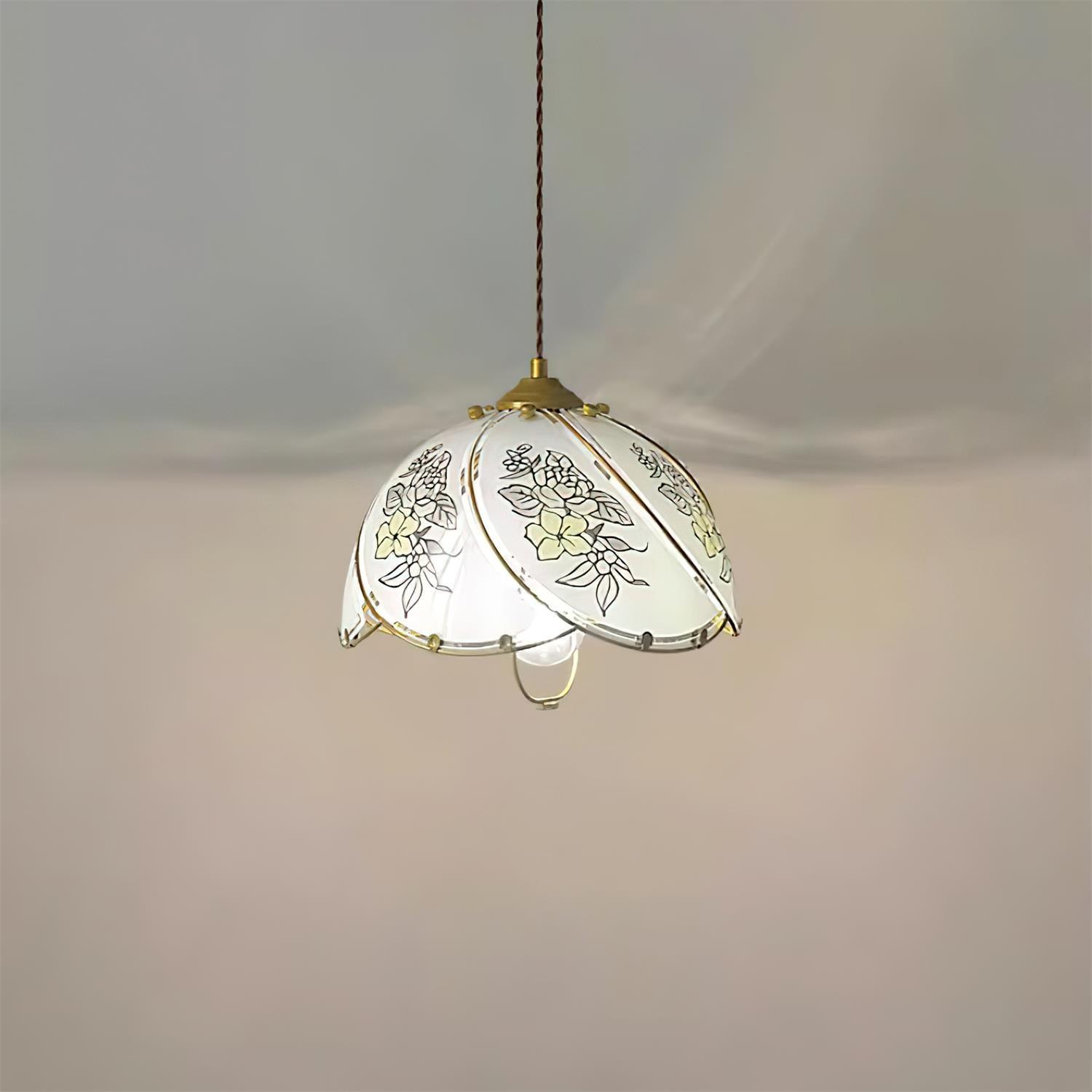Suspension avec abat-jour en verre en forme de pétale et cadre métallique vintage  