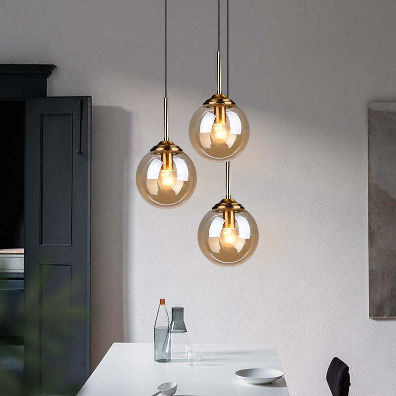 Lustre à bulles en verre artistique fumé ambre pour une ambiance élégante